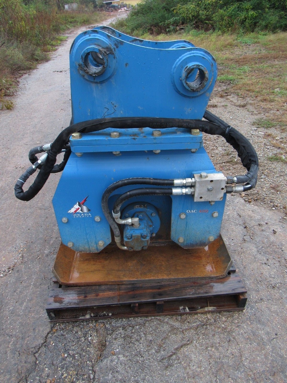 2018 Okada OAC400 Plate Compactor Tamp CAT 320 Excavator B Linkage - Ship $399