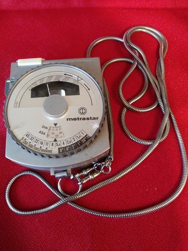 Metrastar / Electronic Light Exposure Meter / In Case /rare mesh neck chain