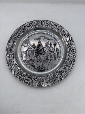 1980 Wilton Pewter Christmas Plate Columbia, PA Wall Hanging 10.75” Dia
