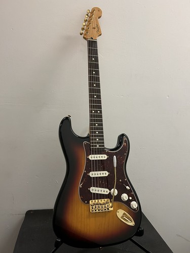 Fender Player Stratocaster 黒 Mexico 22年製 Fender Player Stratocaster 黒 Mexico 22年製 Fender Player
