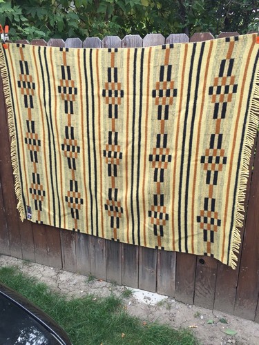 Manatnga Virgin Wool Blanket Used 70”X 54”