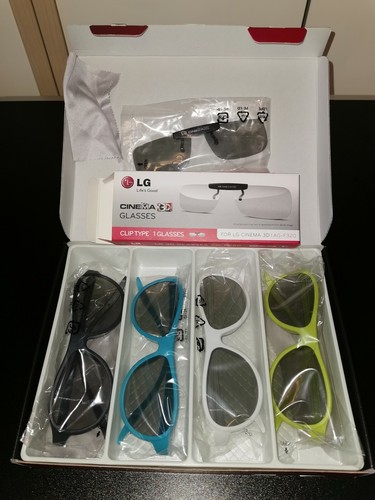 LG 3D Brille 4 Brillen im Set + 1x 3 D Aufsatzclip