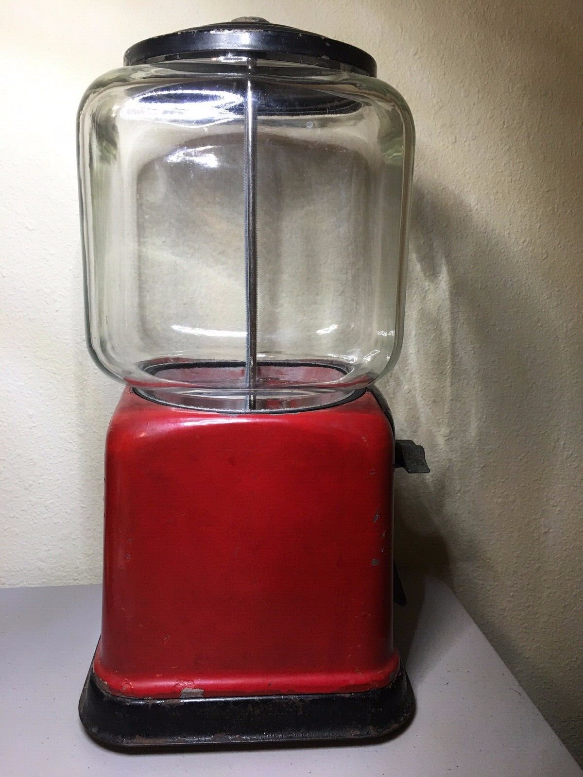 NICE Vintage RARE Rounded Square Glass 1cent Working Bubble Gum Machine No Key