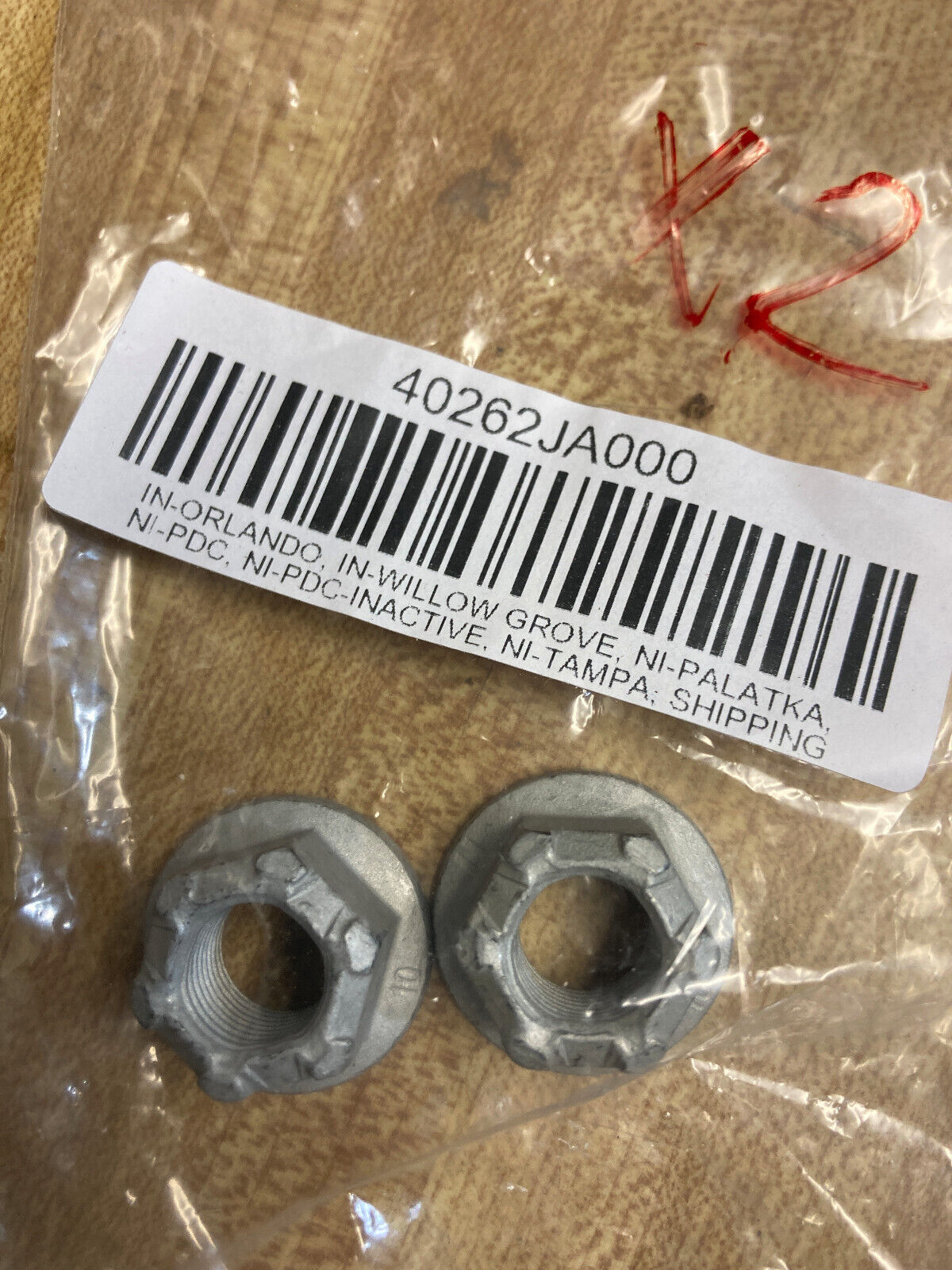 2x Genuine Nissan Lower Ball Join Spindle Nut Knuckle (2007 2x Genuine Nissan Lower Ball Join Spindle Nut Knuckle (2007