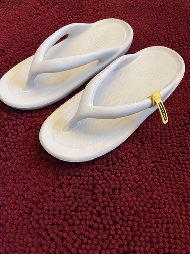 国内初の直営店 TAW&TOE OFFWHITE23cm FlipFlopZEROVITYBIO サンダル