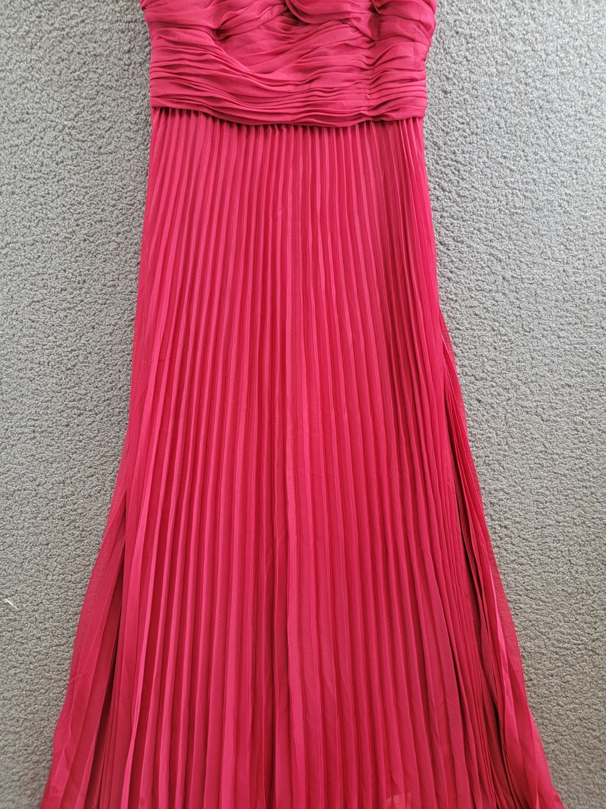 AQUA Pleated Chiffon Gown Women's 12 Red Solid Sweetheart Neck Back Zip Closure - Picture 5 of 18