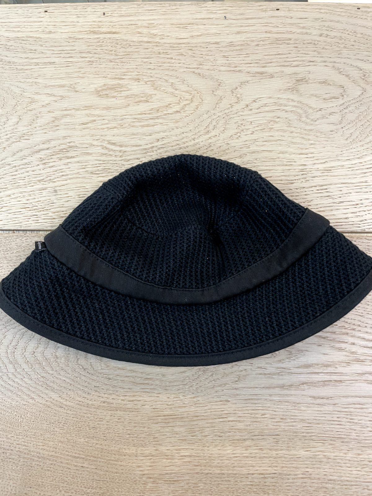 SUPREME STRING CRUSHER BUCKET HAT/ BLACK/ S-M/ SS21/ 100