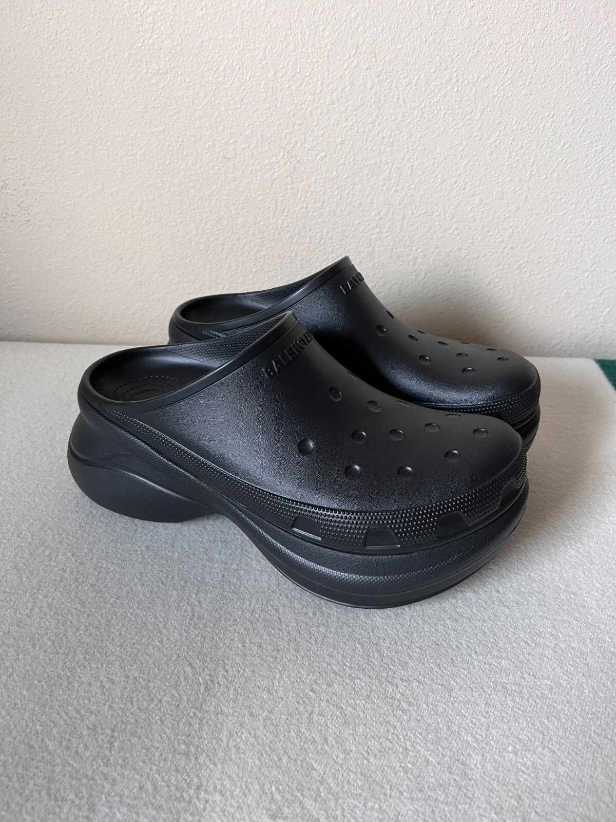 Balenciaga x Crocs Rubber Mules - Black - Size 44 - Brand Balenciaga x Crocs Rubber Mules - Black - Size 44 - Brand
