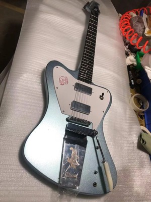 Electricguitar Peach Blossom Core Neck and Body Very Good Workmanship and Timbre