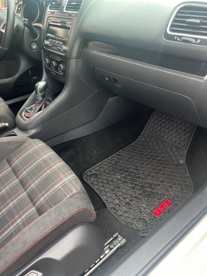 image 12 of interior