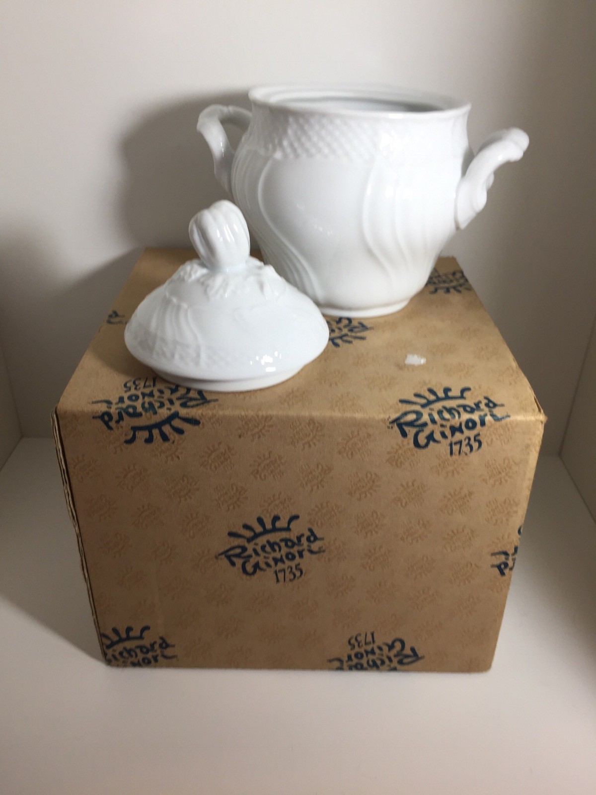 Richard Ginori Sugar Bowl Vecchio White, New, In Box