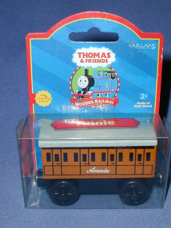 thomas wooden railway 2001