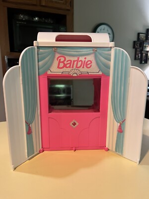 Mattel 1995 Barbie 14618 Movie Theater Magical Screen