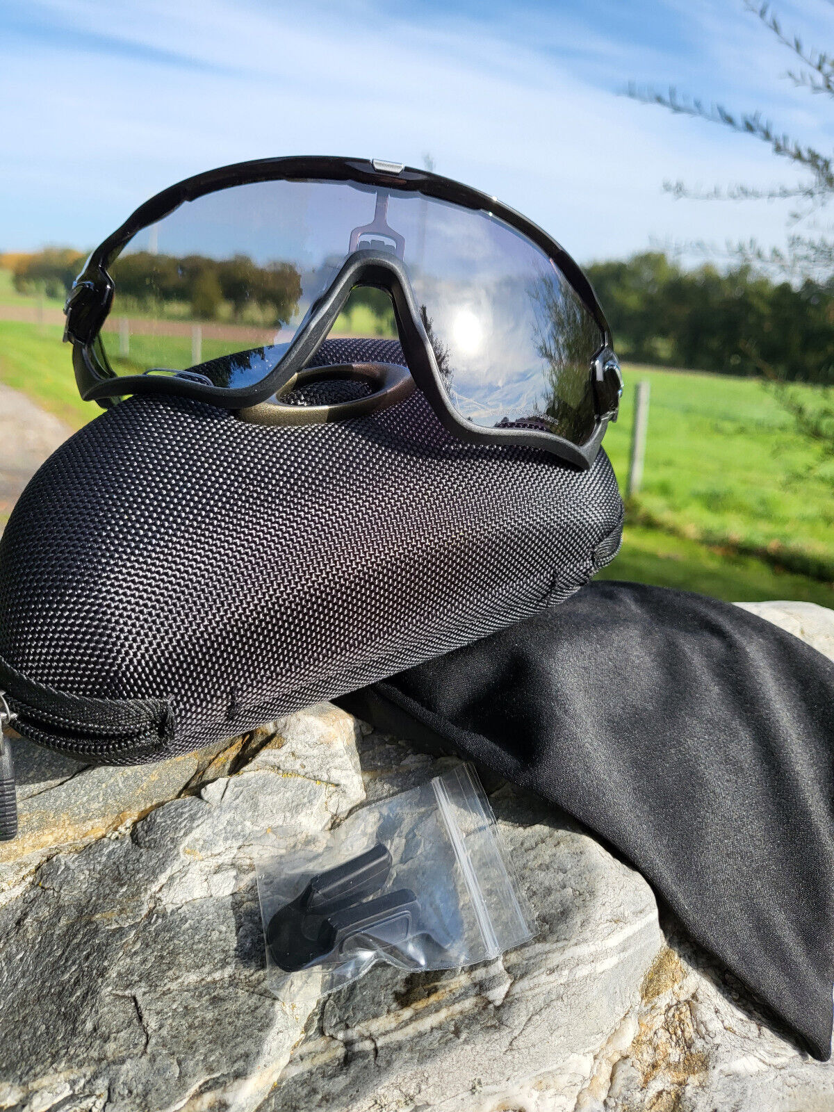 Oakley Jawbreaker Polished Black Clear/Black Photo Iridium Oakley Jawbreaker Polished Black Clear/Black Photo Iridium