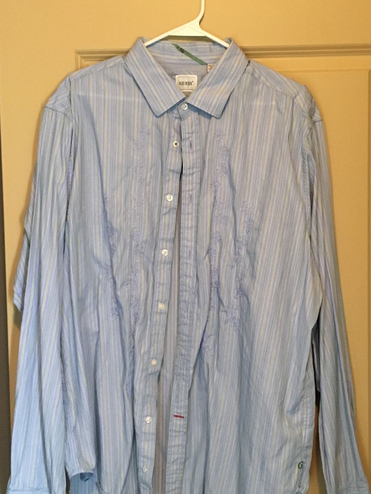 Camisas de Vestir a Rayas GUESS para hombres