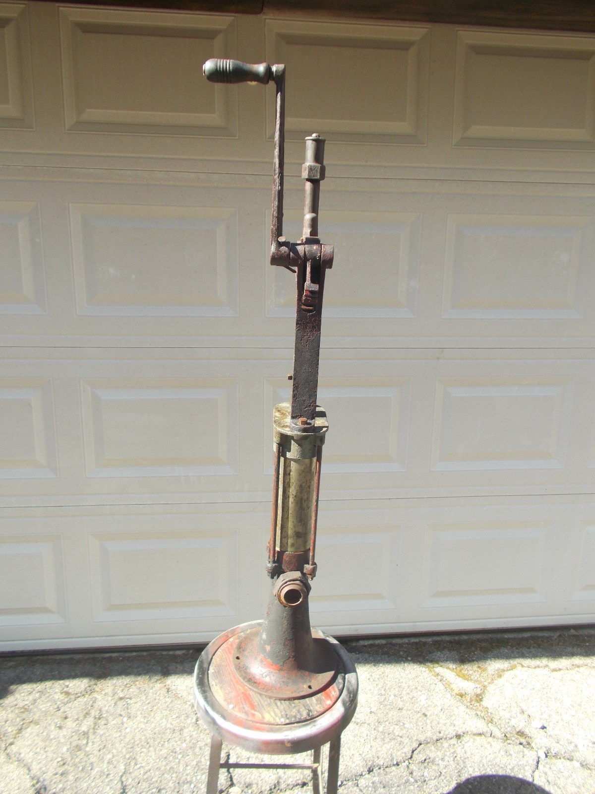 Vintage/Antique Bowser Self-Measuring Gas Pump  PRD2237