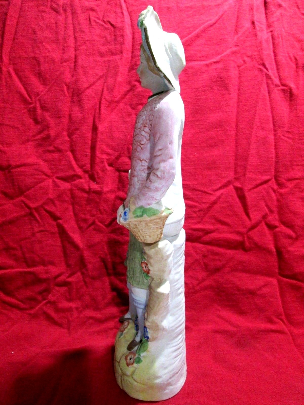 Vintage  Colonial Figurines 1940 -50's  Made In Occupied Japan