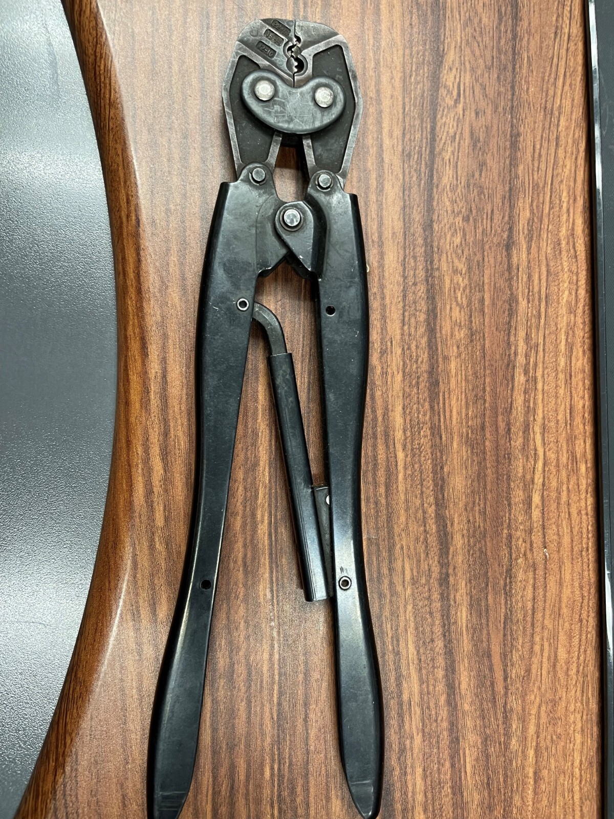 TE Connectivity 49935 Solistrand Double-Action Ratchet