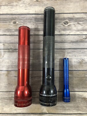 LOT OF 3 MAG-LITE FLASHLIGHTS 3 PIECE SET 5, 10, & 12  BLACK RED AND BLUE