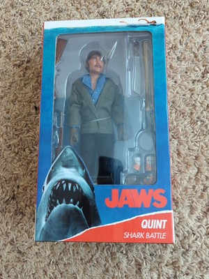 NECA JAWS QUINT SHARK BATTLE 8  CLOTHED ACTION FIGURE-NEW