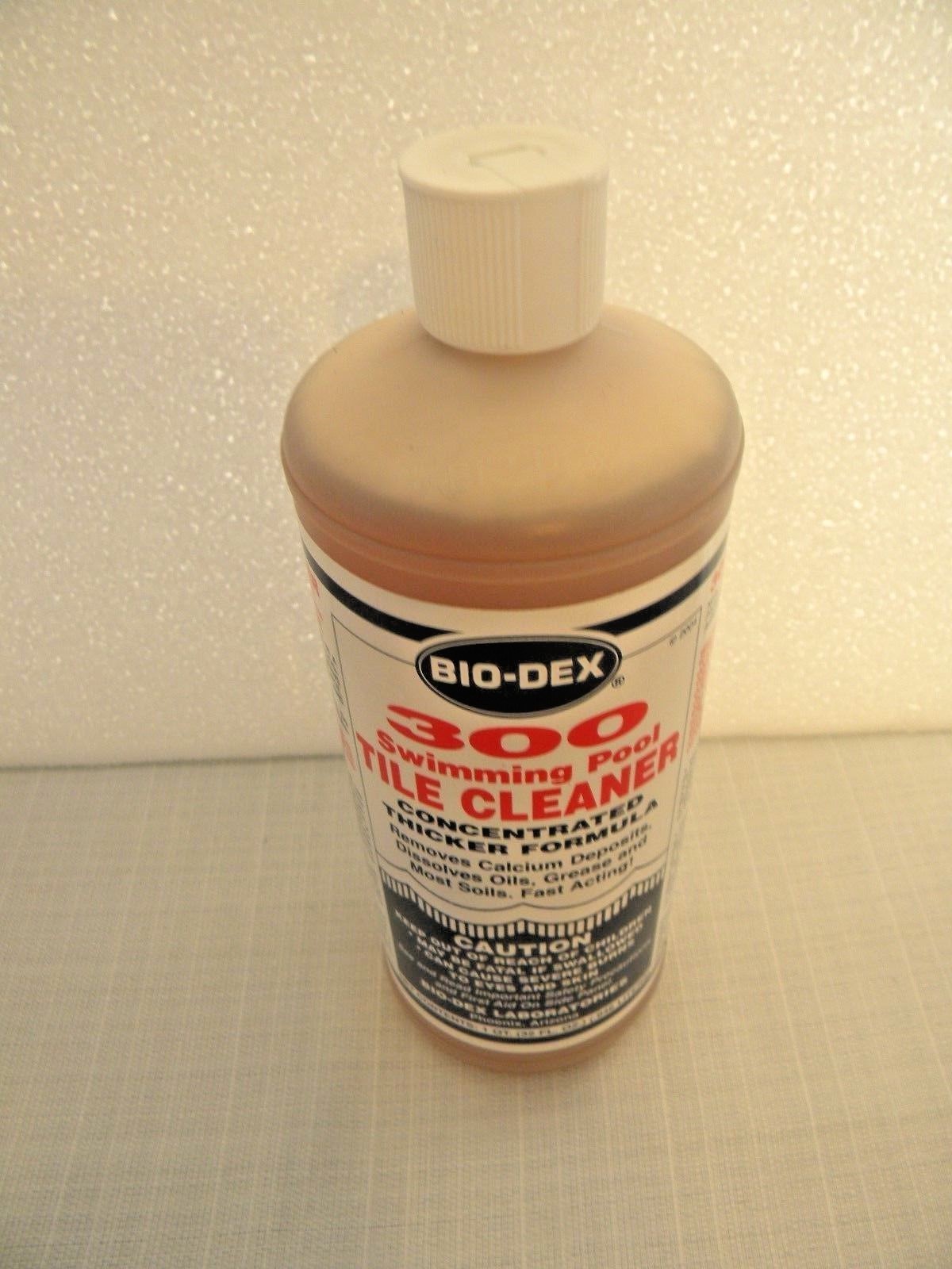 BIO-DEX  #300  Pool Spa Tile Cleaner 1 Quart Bottle BD300 Made in USA Fast Ship