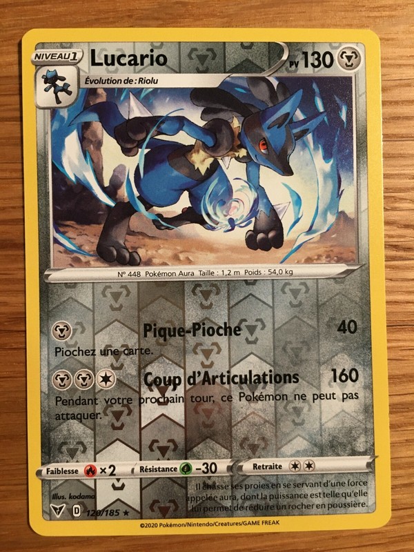 Carte PokÃ©Mon Reverse Lucario 120/185 Eb04 EpÃ©E & Bouclier Voltage Eclatant Neuf