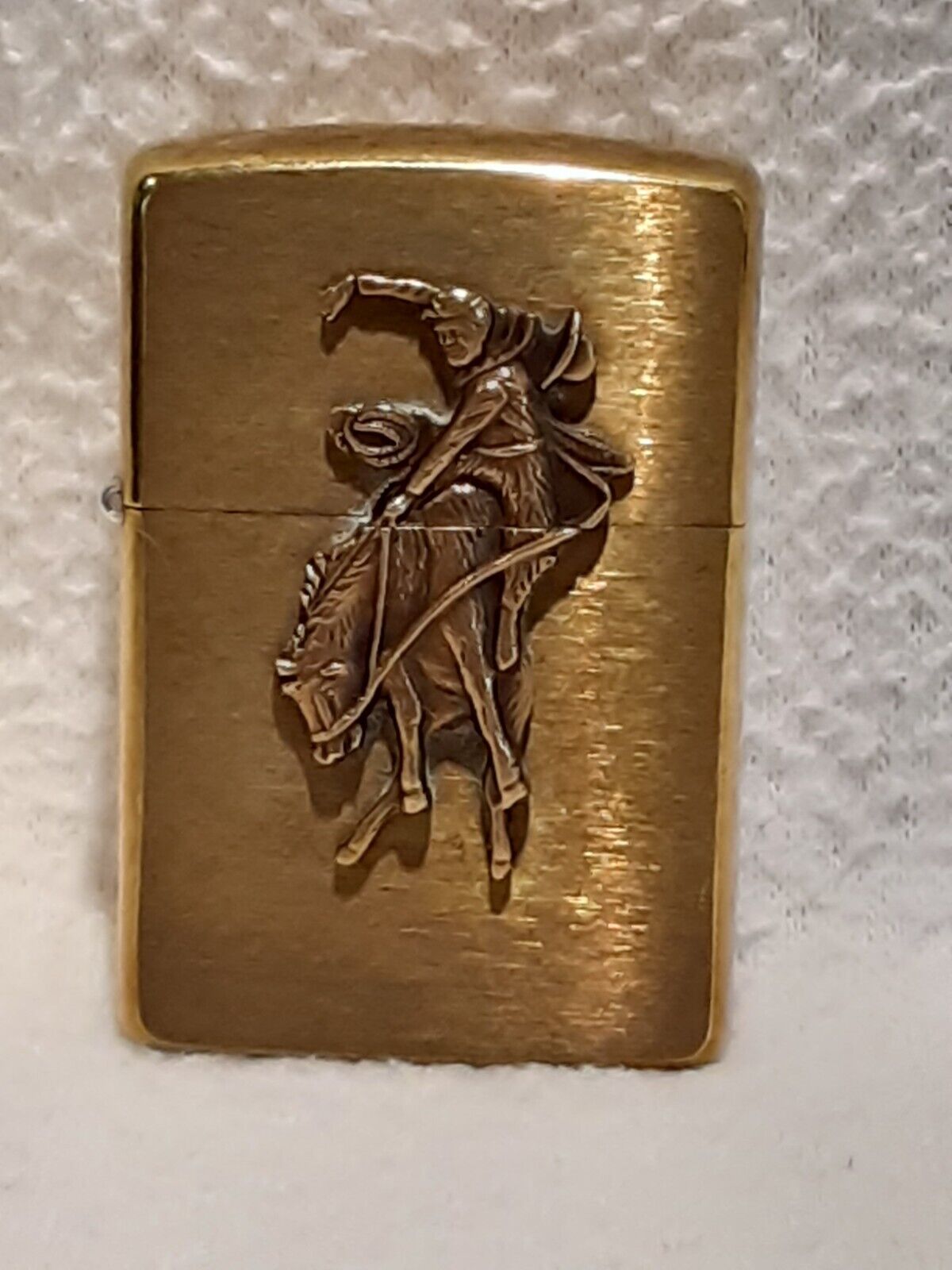 1994 ZIPPO LIGHTER MARLBORO COUNTRY STORE UNFIRED SHIPS FREE 1994 ZIPPO LIGHTER MARLBORO COUNTRY STORE UNFIRED SHIPS FREE