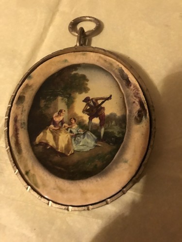 VINTAGE SET OF 2 PORTRAIT ROMANTIC PICTURES & METAL OVAL FRAMES MADE IN SPAIN