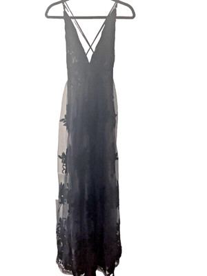 Windsor  Black open back Low Cut Bust floral Long Prom Homecoming Dress Sz Small