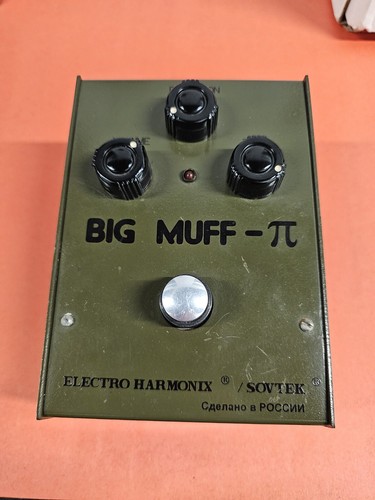 Electro-Harmonix Big Muff Pi Russian SOVTEK Army Green. A24