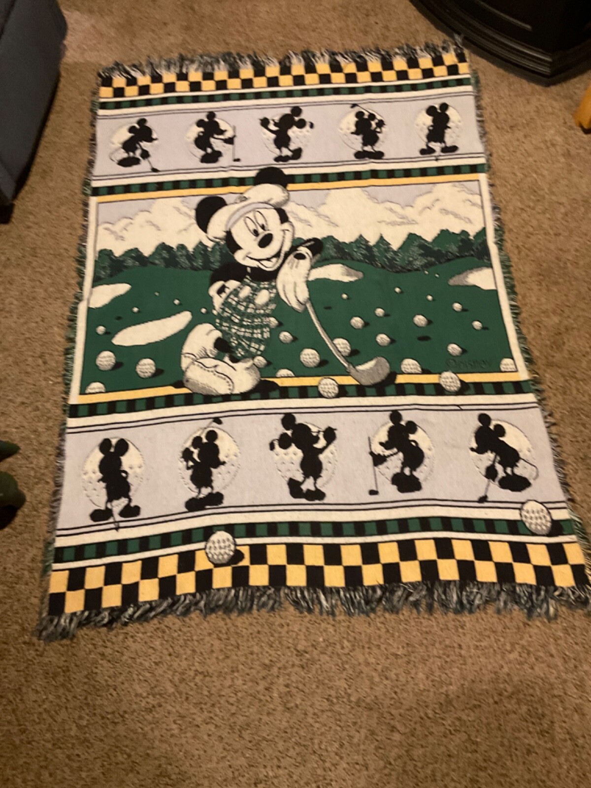 Walt Disney World Tapestry Woven Throw. Mickey Mouse Golfing