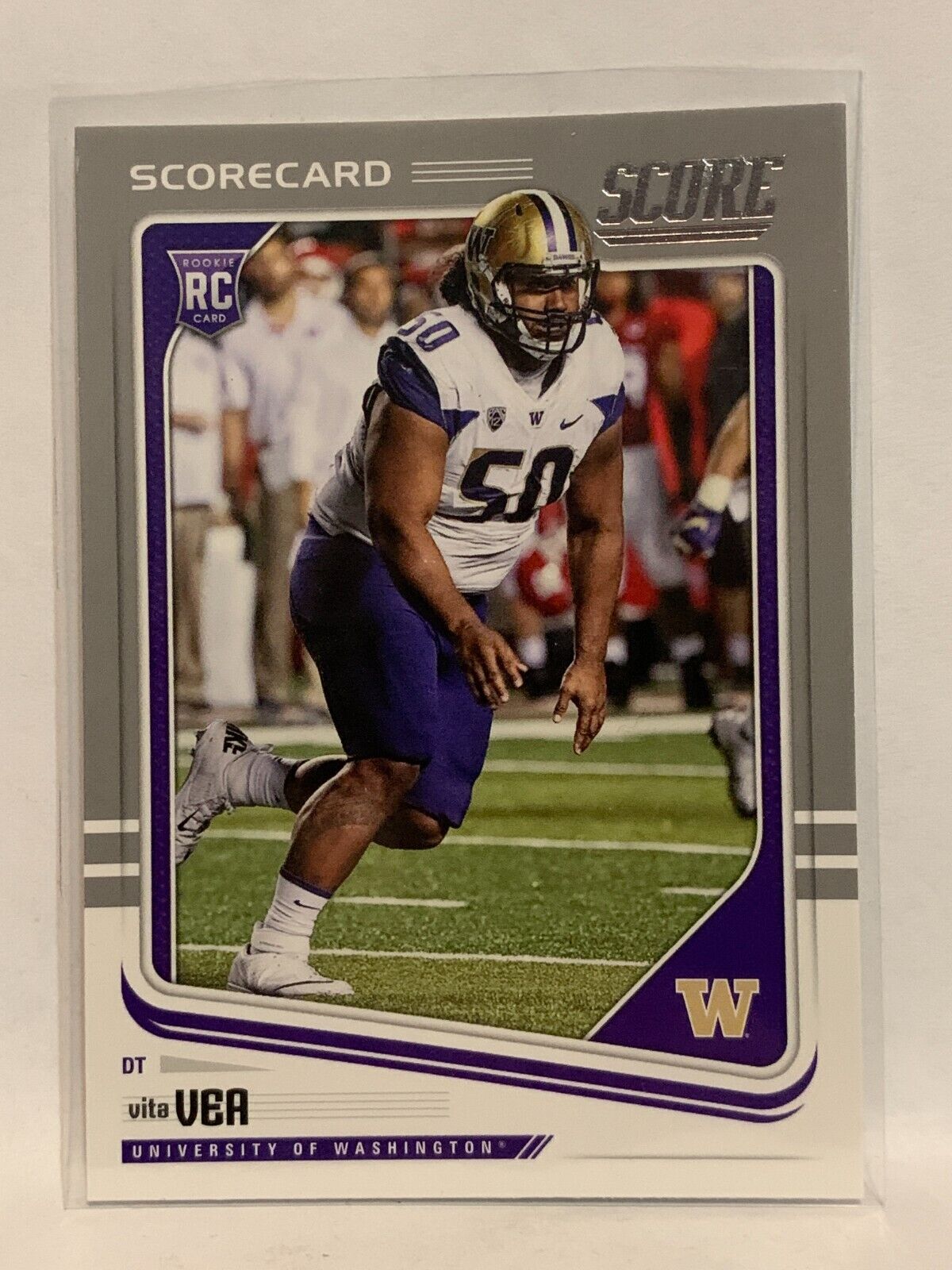 #341 Vita Vea Rookie U of Washington 2018 Score Football Card. rookie card picture