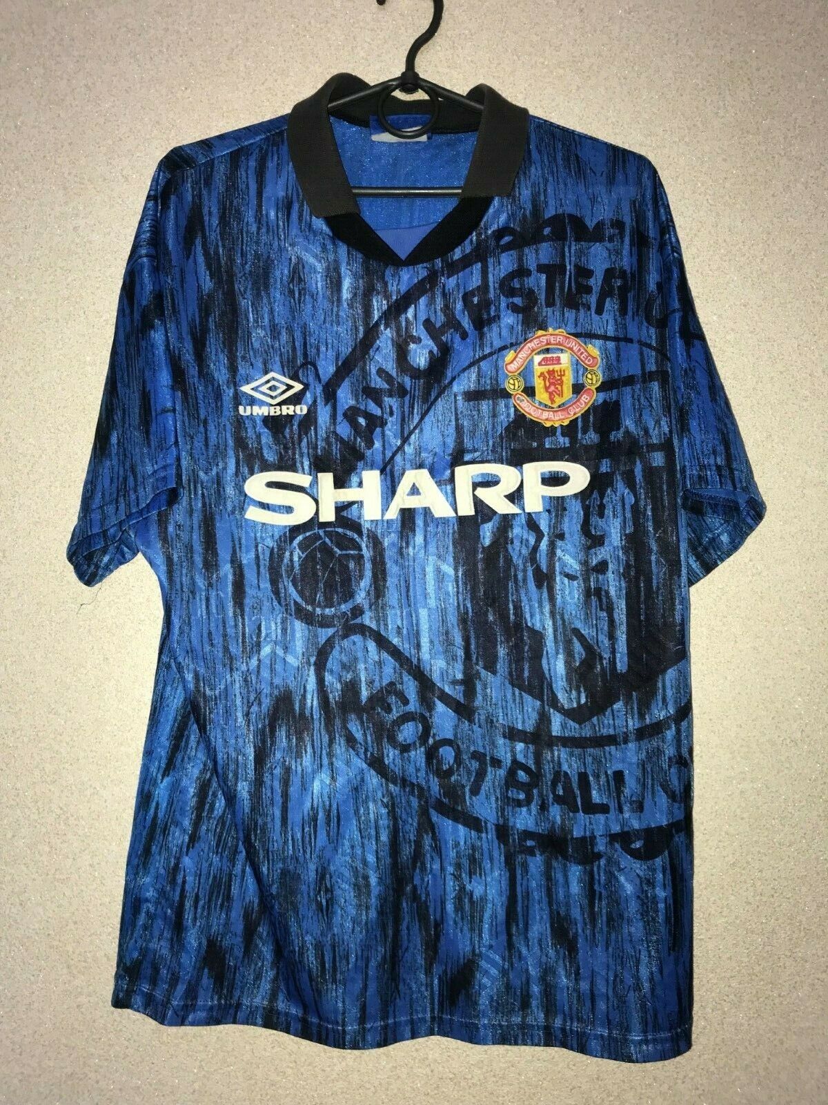 Manchester United Away Rare Football Shirt 1992/93 Adults Manchester United Away Rare Football Shirt 1992/93 Adults