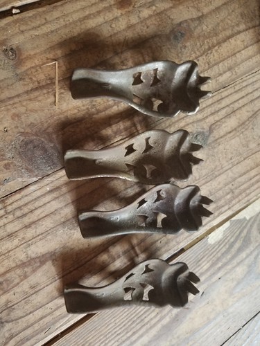Set Of 4 Small Cast Feet Legs