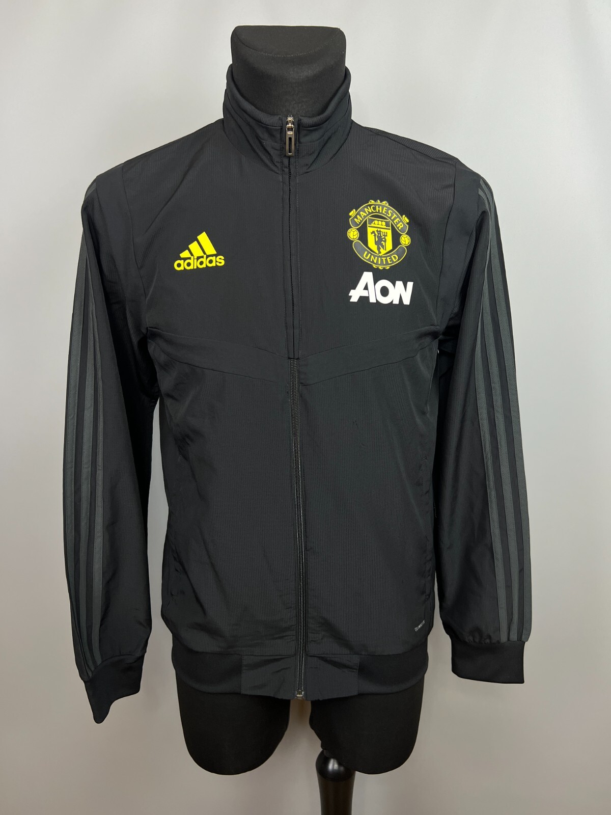MANCHESTER UNITED 2019 2020 JACKET FOOTBALL SOCCER ADIDAS DX9044