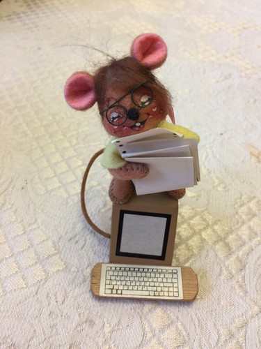 ANNALEE  MOUSE WITH COMPUTER   # 1996
