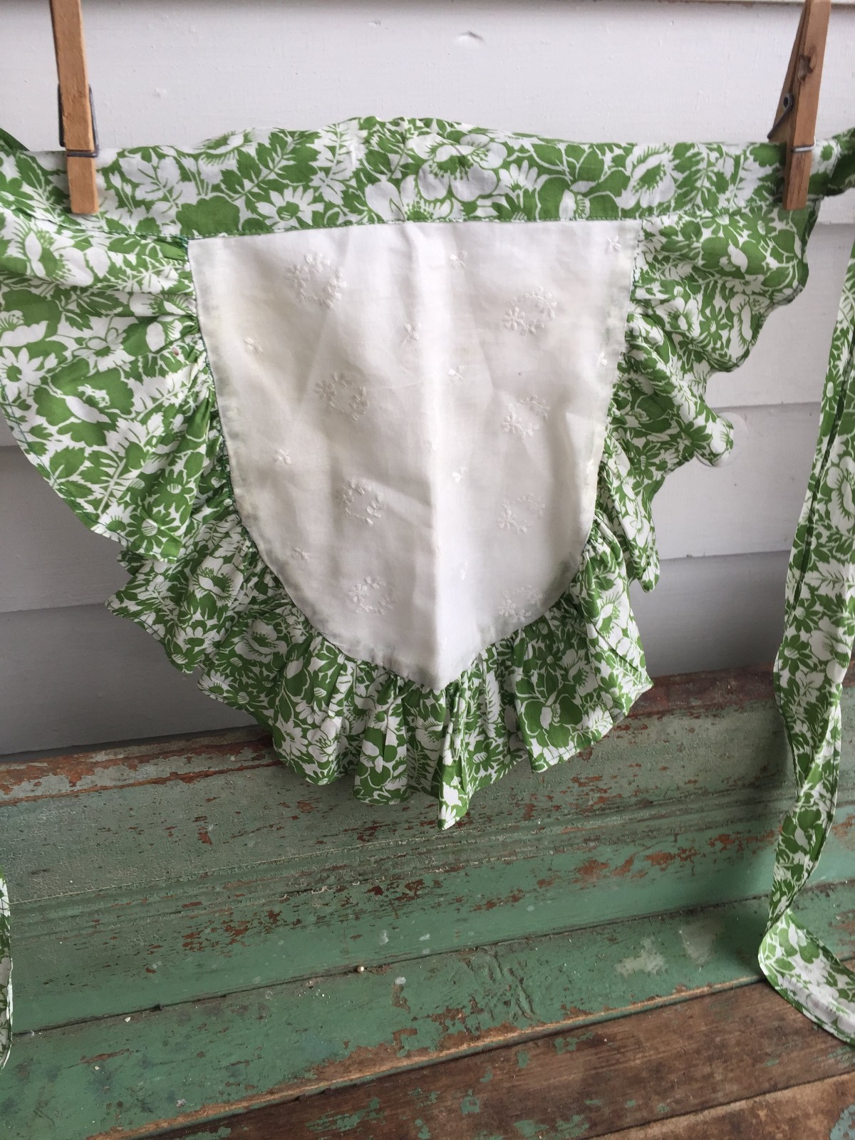 Vintage half Apron Green Floral Feed Sack Apron With Floral Embroidery Small