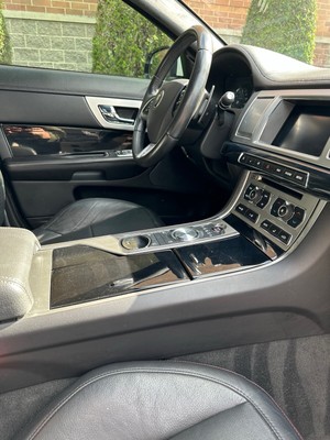 image 17 of interior