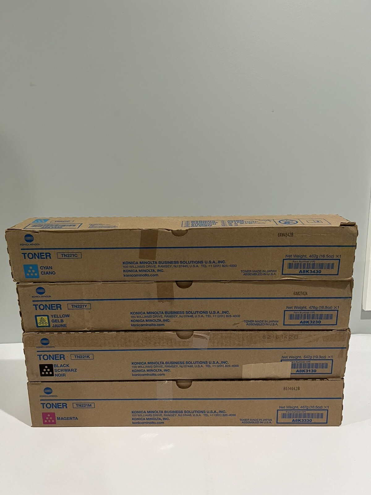 KONICA MINOLTA トナー　TN221 各色2本　bizhub Konica Minolta TN221 CMYK Toner Cartridges Set, Bizhub C227