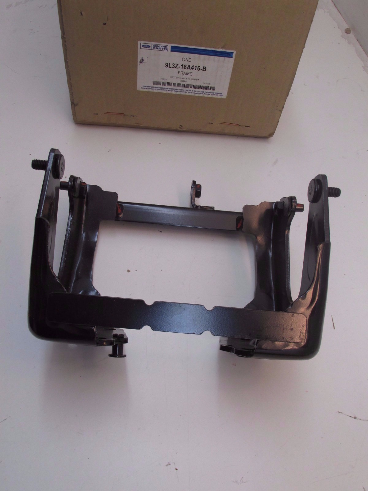 2010-2014 Ford F-150 OEM Front Right Running Board Mount 9L3Z-16A416-B