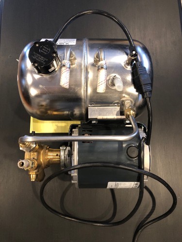 McCann's E3 Carbonation Tank With Marathon Motor