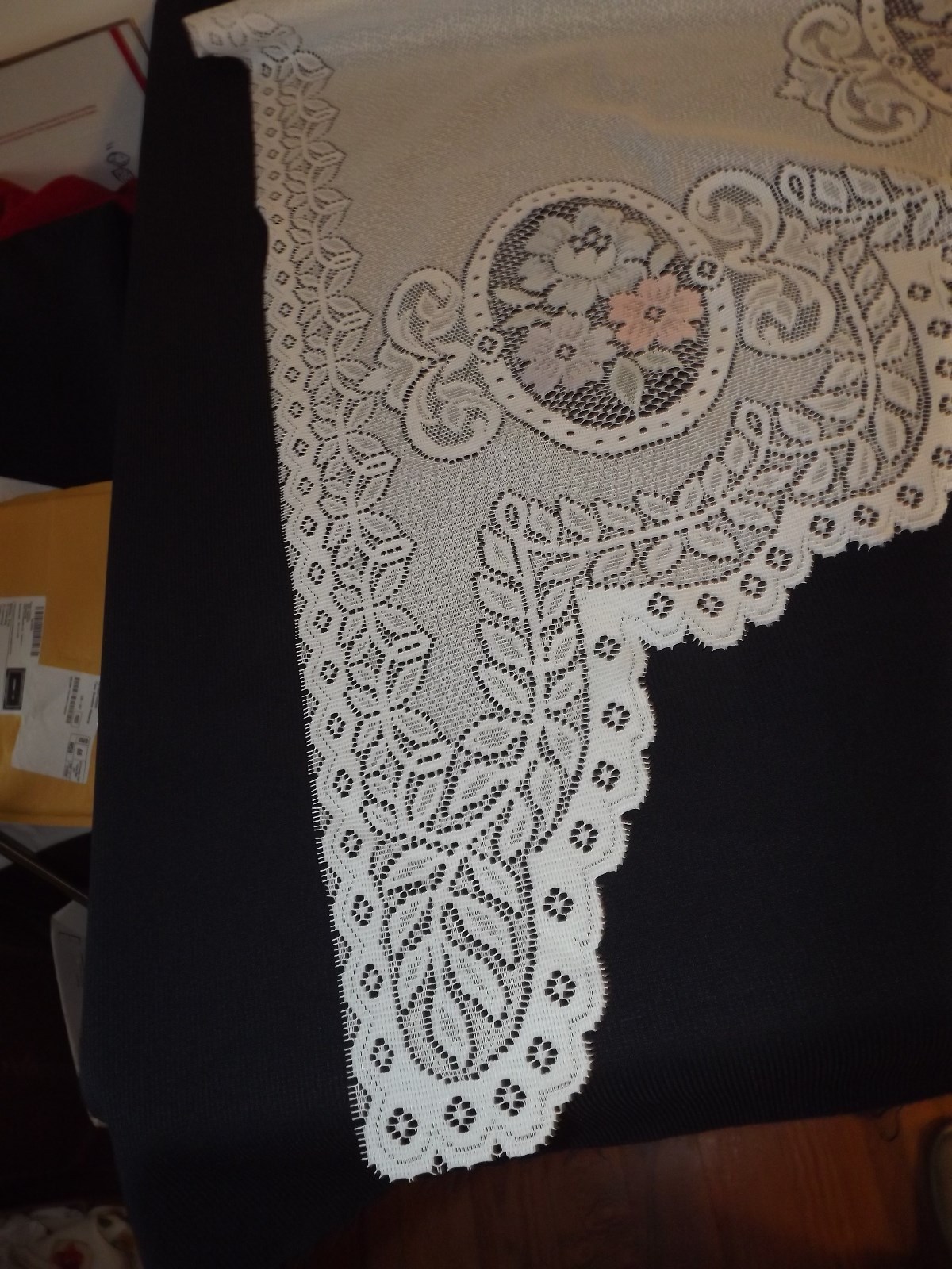 NEW WHITE LACE 1 PC SWAG CURTAIN PASTEL FLOWERS IN A CAMEO 70WX34L 15