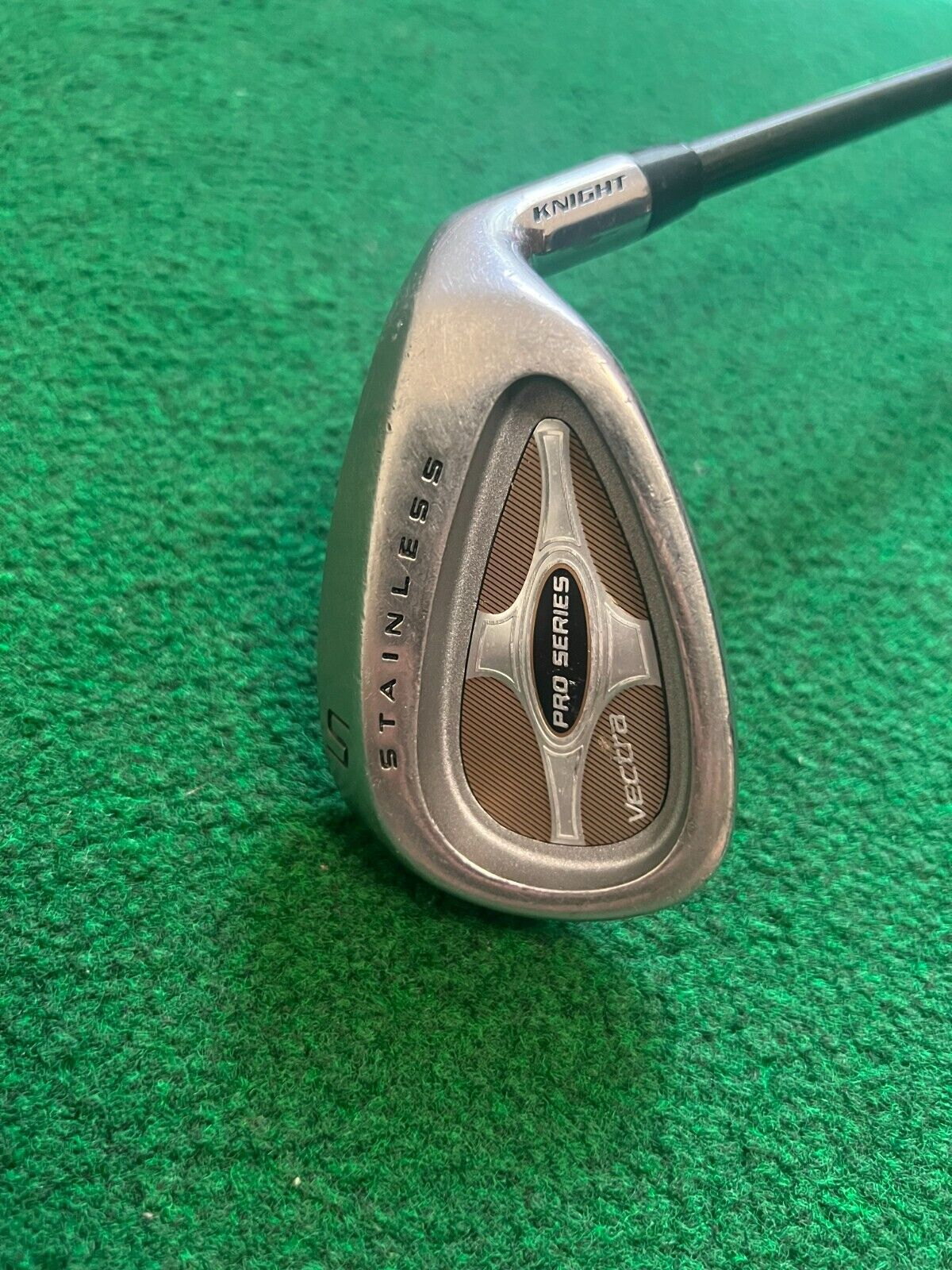 Knight Vectra Pro Series Sand Wedge, Regular-Flex ALDILA FCT 370 Graphite, RH