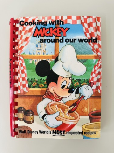 Walt Disney's Mickey Mouse Cookbook 英語版 Walt Disney's Mickey Mouse Cookbook by Walt Disney Company