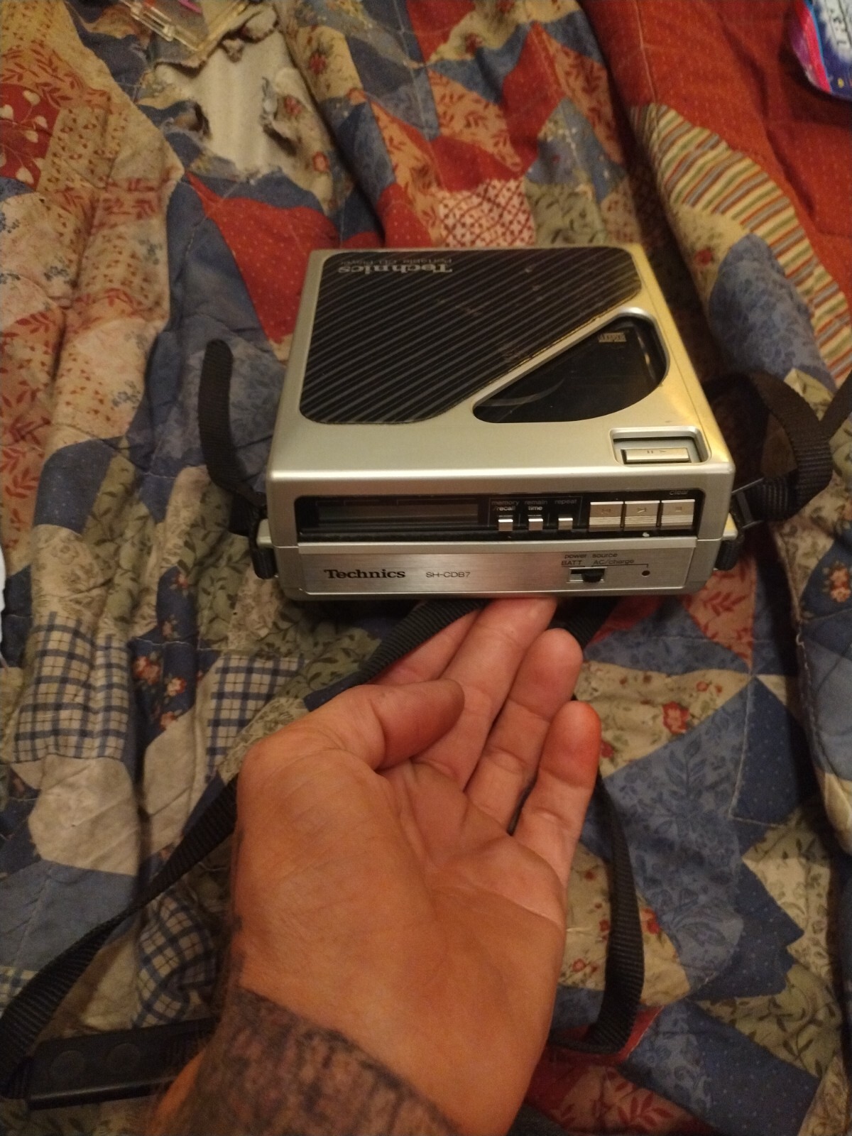 Sl-xp7 With Case Sh-cdb7
