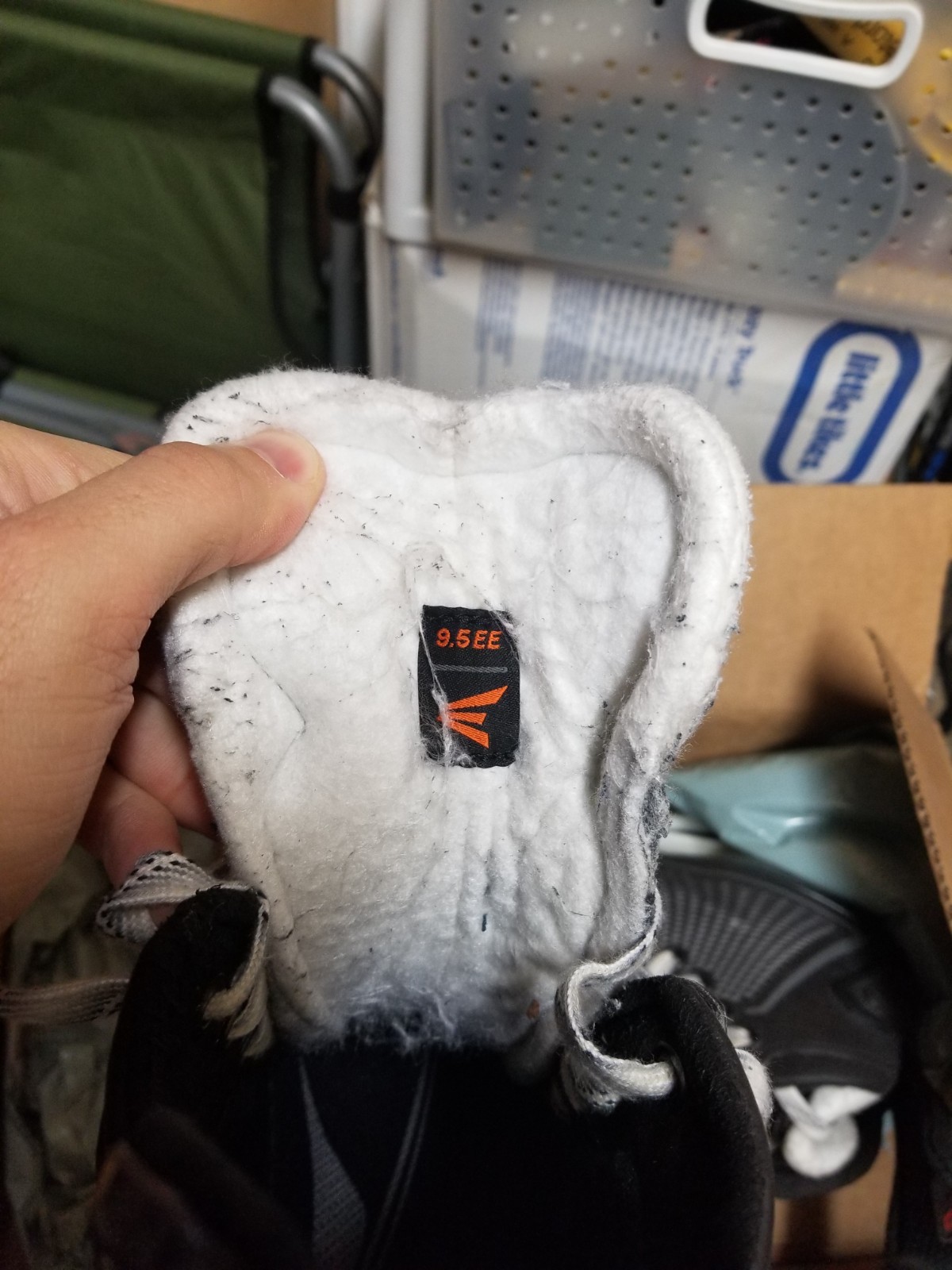 Easton Mako M8 Hockey Skates Sr. Size 9.5EE