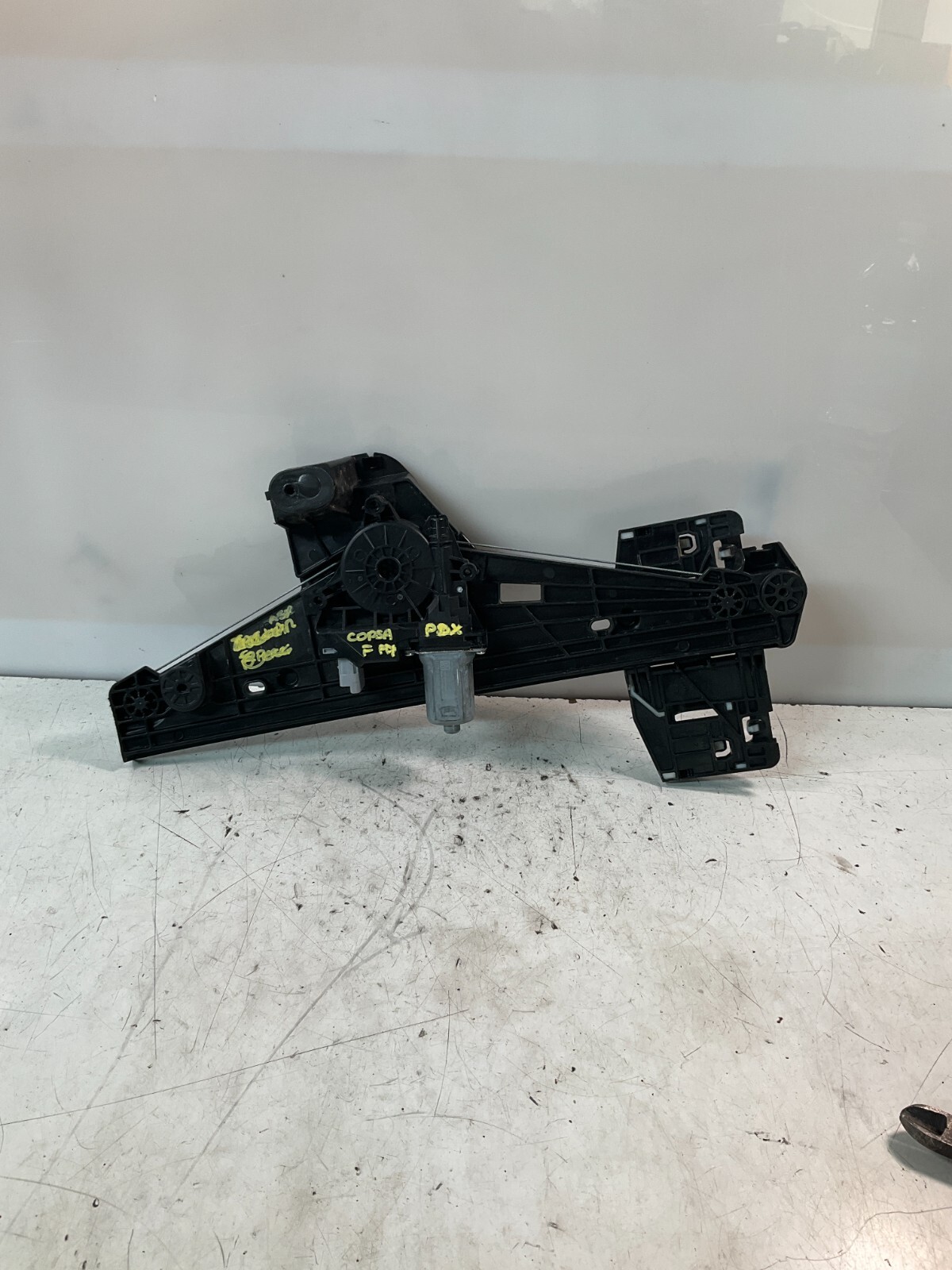 Alzacristallo posteriore destro OPEL CORSA F 2018