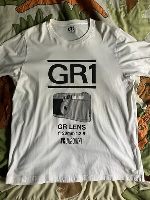 Uniqlo t-shirt men xl ricoh gr1 camera