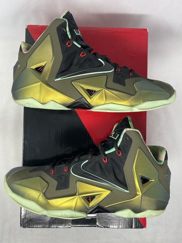 Lebron 11 'King's Pride' 616175 700 Parachute Grn/Arctic Grn