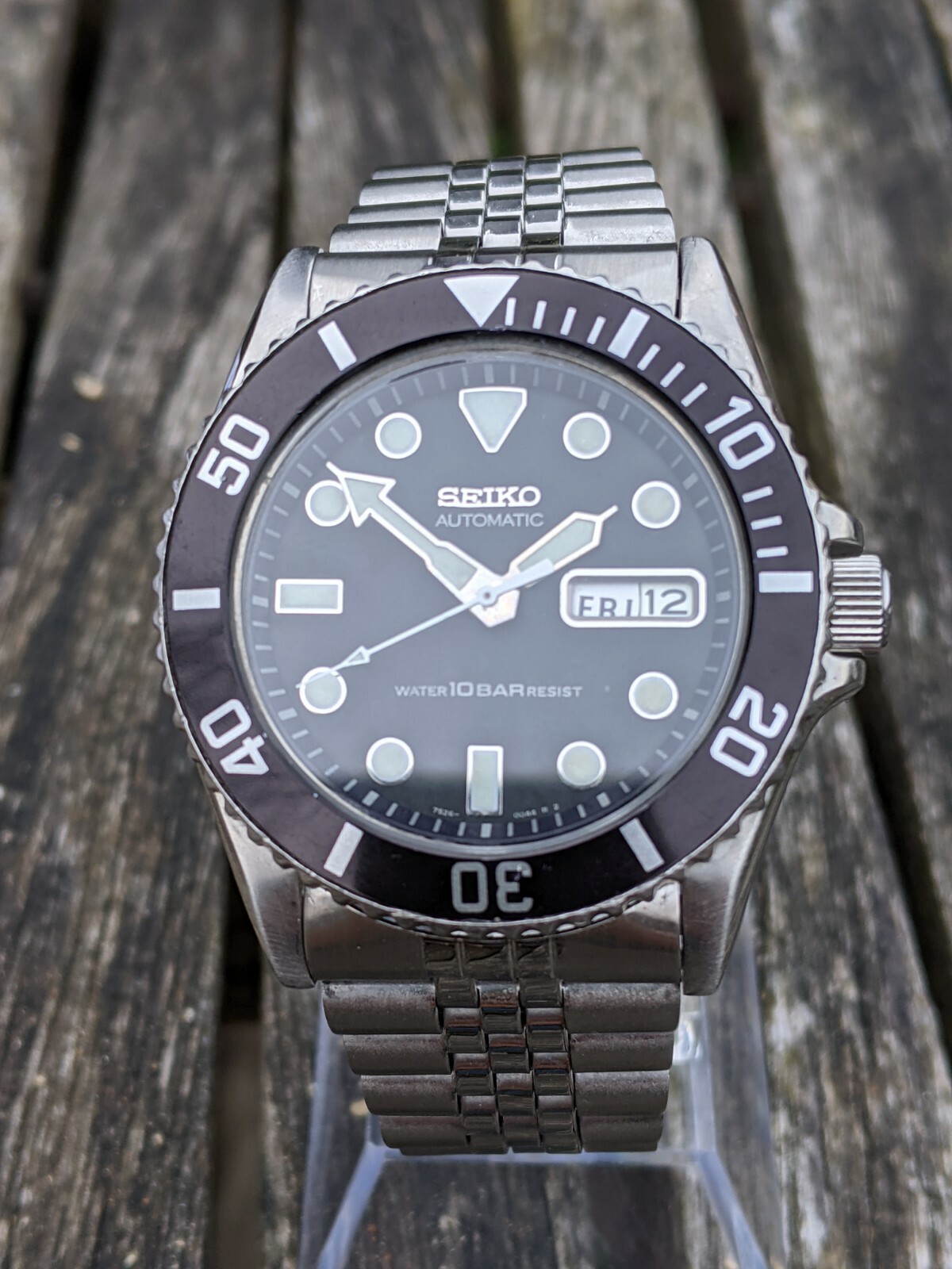 midsize diver